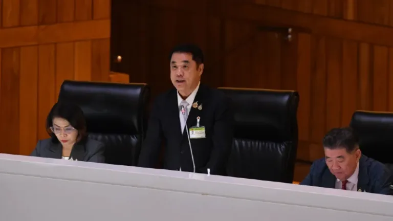 รัฐบาลชี้แจงปมรถไฟความเร็วสูง-สัมปทานทางด่วน ย้ำโปร่งใส ป้องกันรัฐเสียประโยชน์!