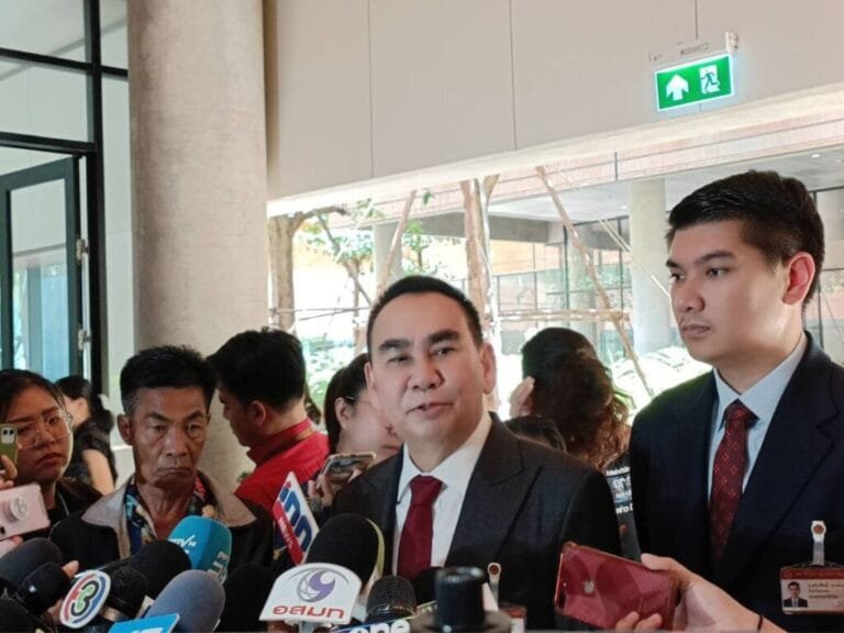 เดชอิศม์ ปชป.ทอดสะพาน ร่วมรัฐบาลเพื่อไทย ชี้ ชาวสงขลาเชียร์ทุกวัน