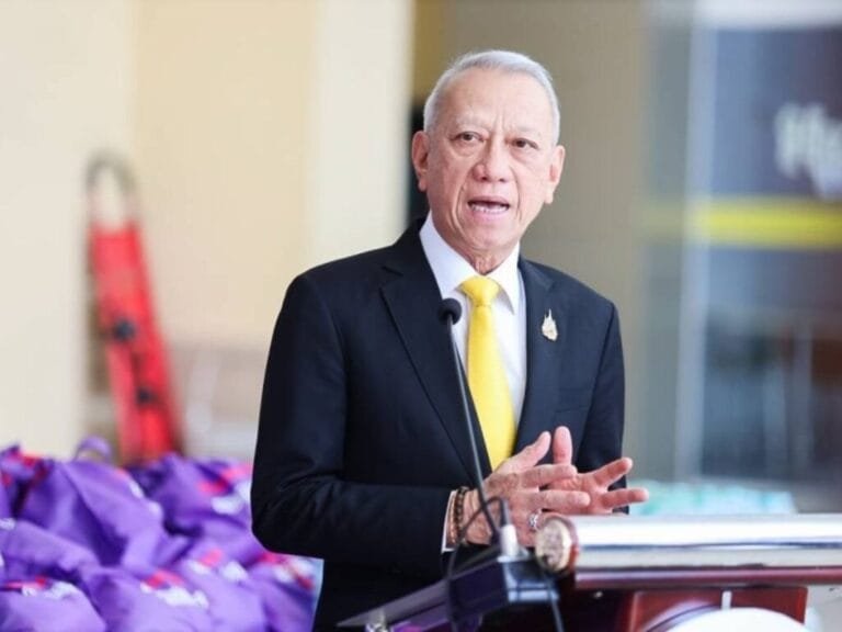 พิพัฒน์ ลุยขึ้นค่าแรง 400 เมิน “นายจ้าง” เทประชุมซ้ำ ใส่เกียร์เดินหน้าสู่เป้าหมาย