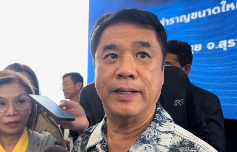 สุริยะ เมินนักร้อง ‘ทักษิณ’ ครอบงำรัฐบาล ยกจุดแข็งอดีตนายกฯ ตัดสินใจเร็ว รบ.เอามาใช้จะเกิดประโยชน