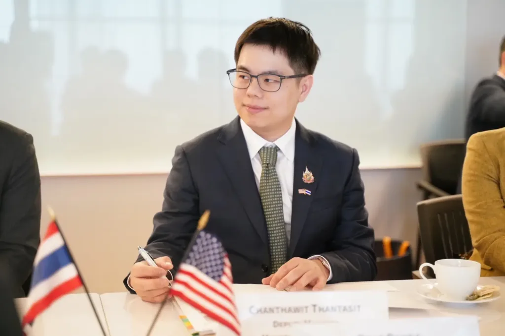 ฉันทวิชญ์ ตัณฑสิทธิ์ เจรจา USABC-BCIU ที่นิวยอร์ก » The Mainstream