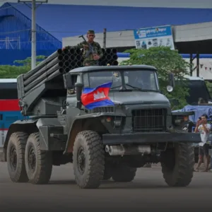 กัมพูชายิงปืนใหญ่ตลอดแนวชายแดนสุรินทร์ » The Mainstream