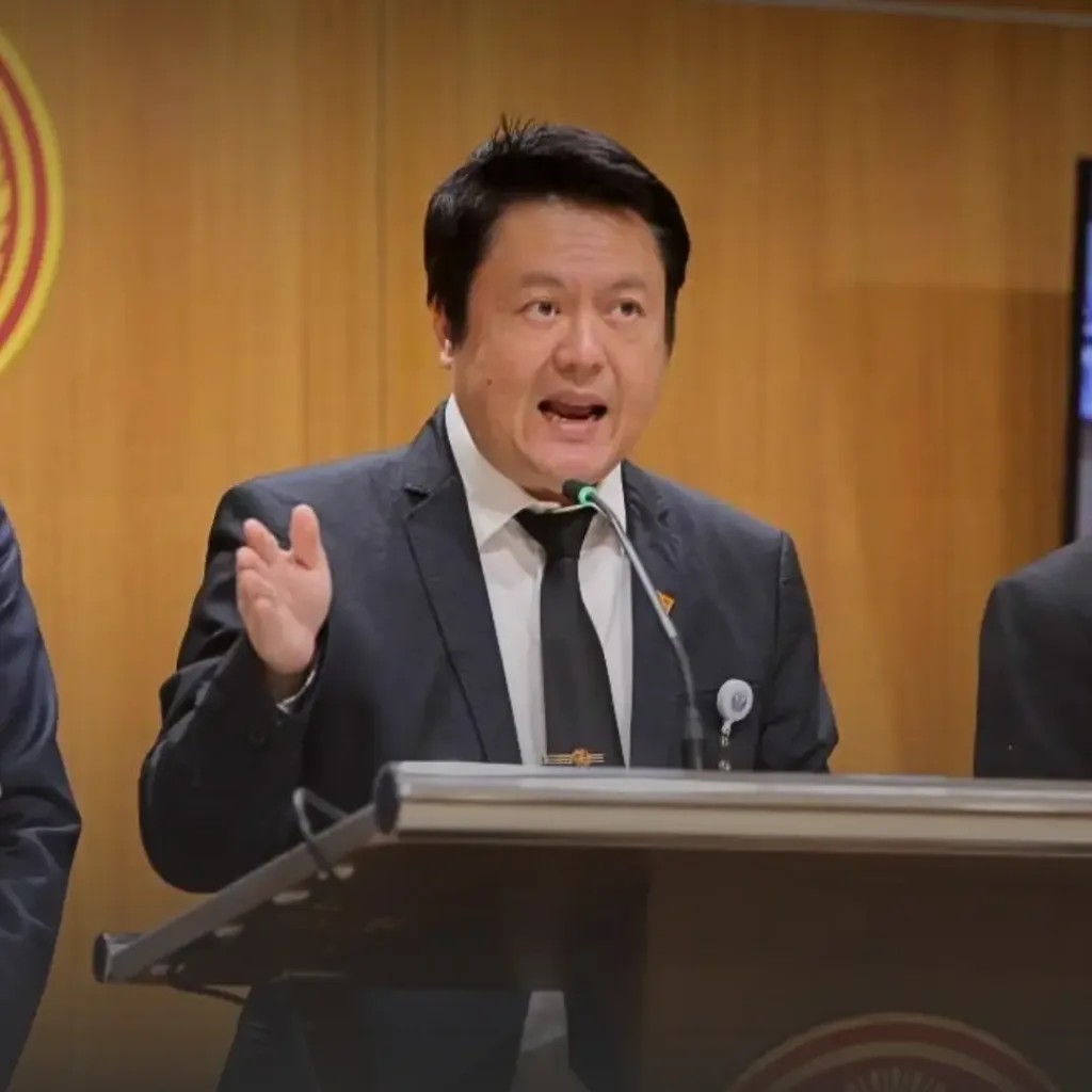 พรรคประชาชนคัดค้านแผนซื้อคืนรถไฟฟ้าแสนล้าน ชี้รัฐบาลชั่วคราวไม่ควรเร่งตัดสินใจ หวั่นเอื้อทุนใหญ่ เรียกรอรัฐบาลหลังเลือกตั้งพิจารณา » The Mainstream