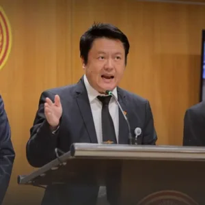 พรรคประชาชนคัดค้านแผนซื้อคืนรถไฟฟ้าแสนล้าน ชี้รัฐบาลชั่วคราวไม่ควรเร่งตัดสินใจ หวั่นเอื้อทุนใหญ่ เรียกรอรัฐบาลหลังเลือกตั้งพิจารณา » The Mainstream