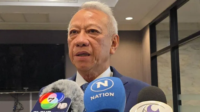 “พิพัฒน์” เปิดทางสอบงบประกันสังคม ซื้อตึก 7 พันล้าน