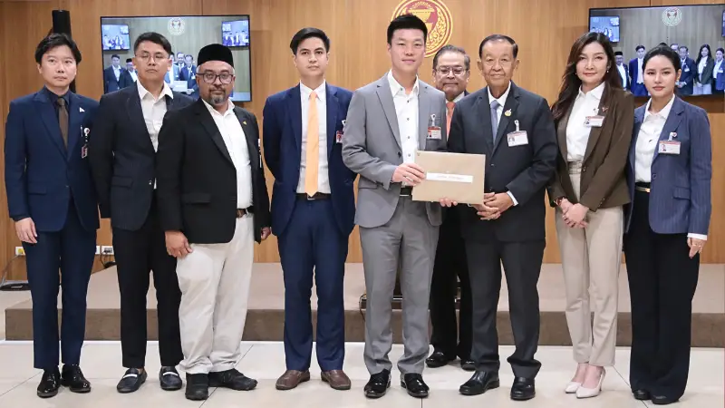 พรรคประชาชนยื่นร่างแก้ไขรัฐธรรมนูญหมวด 15_1 » The Mainstream
