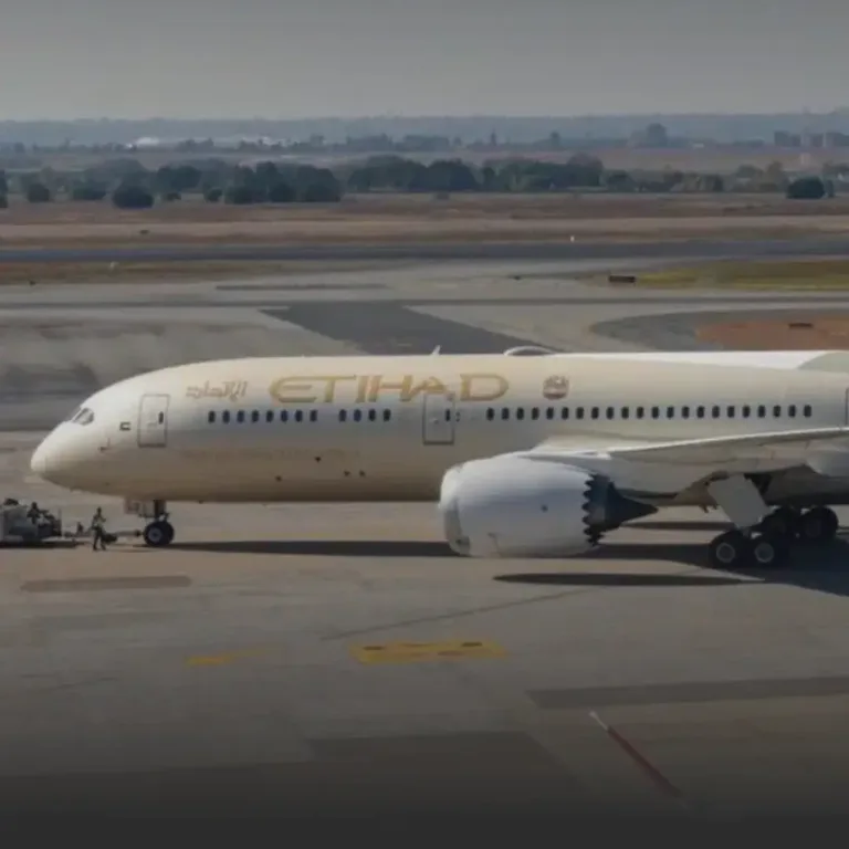 สนามบินภูเก็ตแจงเที่ยวบิน EY 416 เจอหลุมอากาศ ลงจอดปลอดภัย ไร้ผู้บาดเจ็บ