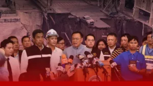 อนุทินลงพื้นที่ตรวจเหตุดินทรุดหน้า รพวชิระ » The Mainstream