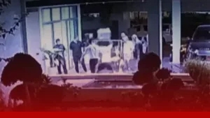 ไรเดอร์ส่งปูนึ่ง 4000 ผิดบ้าน » The Mainstream